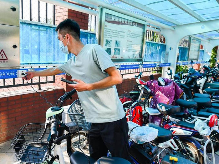小区电瓶车充电设施